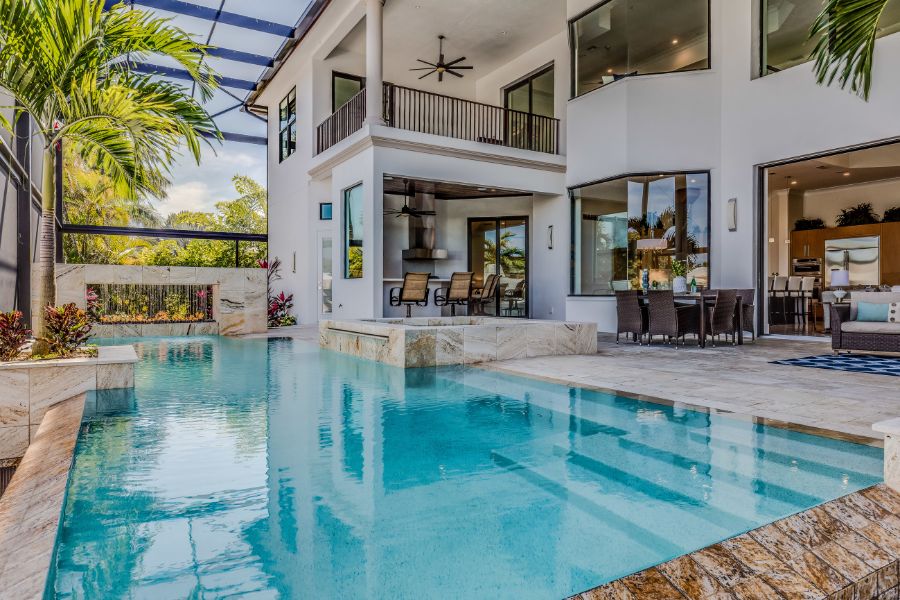 casa con piscina