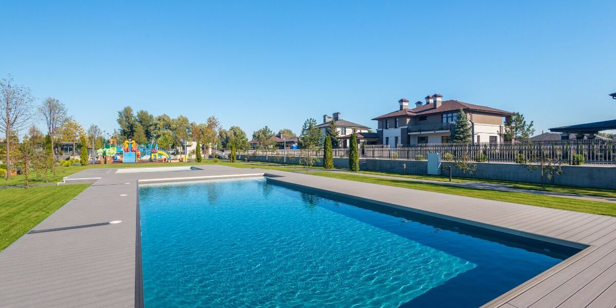 casa con piscina