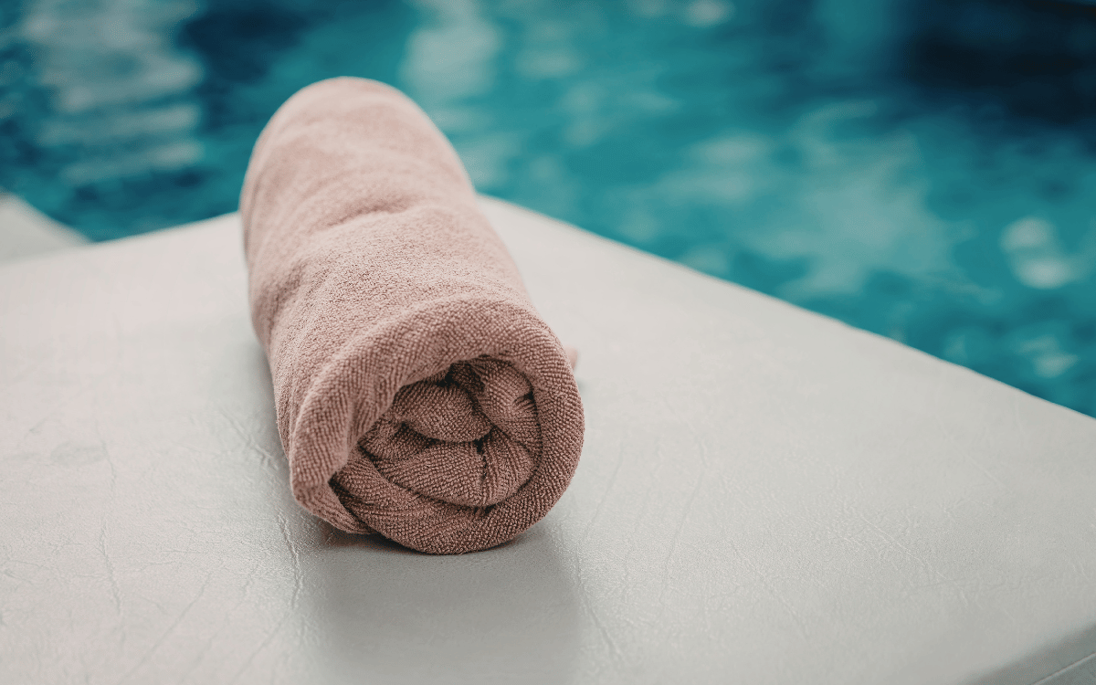 instalación profesional de climatización de piscinas en Sitges para uso todo el año