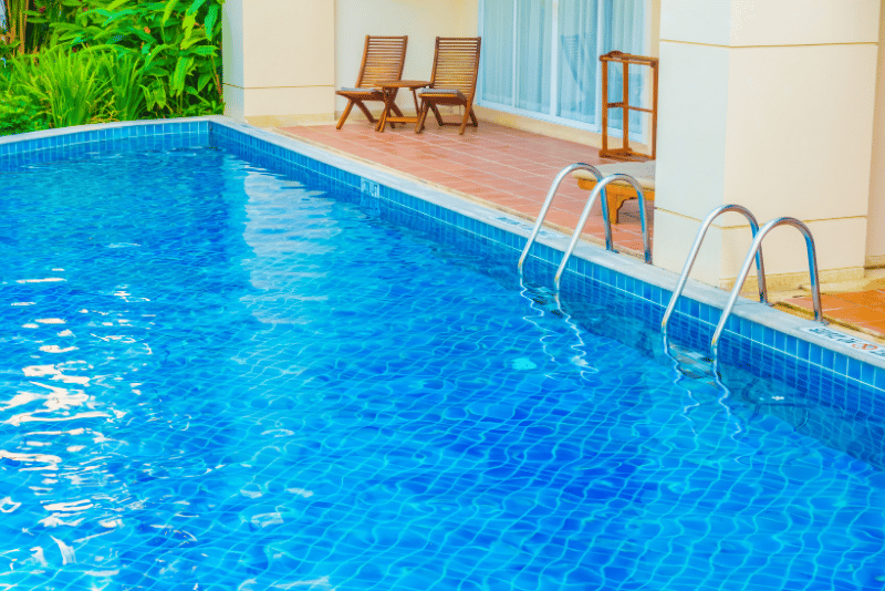 Cuidados de una piscina salina