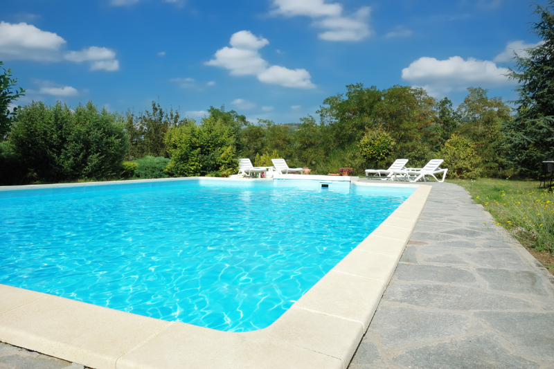 Mantenimiento de piscinas salinas en Sabadell