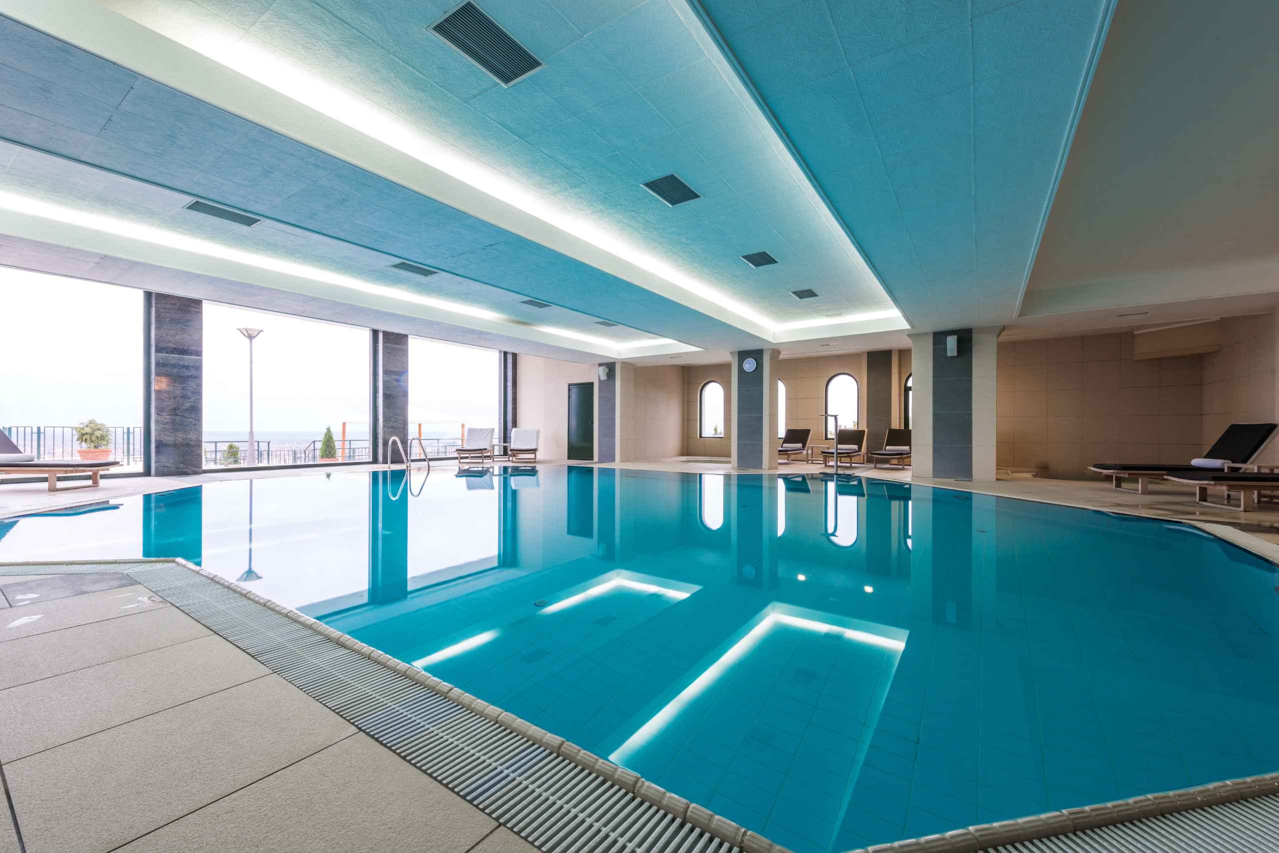 Cloración salina piscinas funcionamiento y ventajas